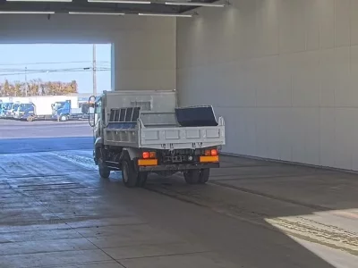 Isuzu FORWARD  с аукциона в Японии