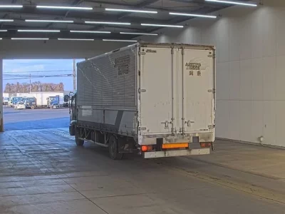 Isuzu FORWARD  с аукциона в Японии