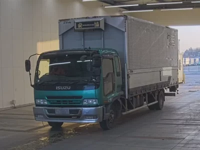 Isuzu FORWARD  с аукциона в Японии