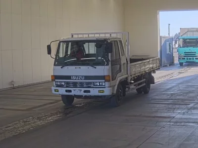 Isuzu FORWARD  с аукциона в Японии