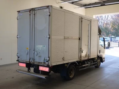 Isuzu ELF  с аукциона в Японии