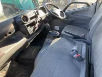 Toyota TOYOACE лот № 10017 оценка 3.5  с аукциона в Японии 4