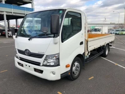 Toyota DYNA  с аукциона в Японии