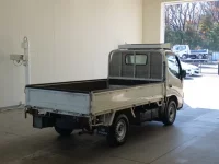 Toyota DYNA лот № 1581 оценка 2  с аукциона в Японии 1