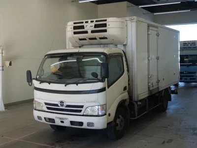 Hino DUTRO  с аукциона в Японии