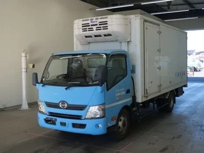 Hino DUTRO  с аукциона в Японии
