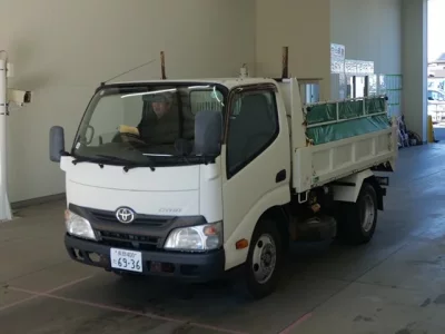 Toyota DYNA  с аукциона в Японии