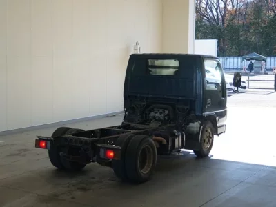 Isuzu ELF  с аукциона в Японии
