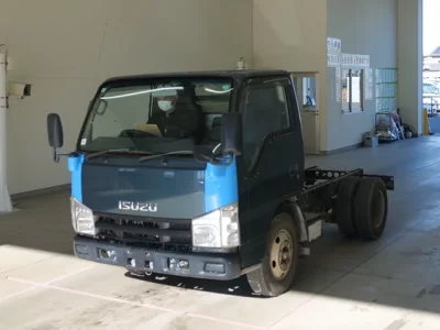 Isuzu ELF  с аукциона в Японии
