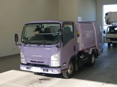 Isuzu ELF  с аукциона в Японии