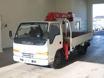 Isuzu ELF  с аукциона в Японии