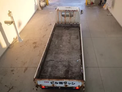 Isuzu ELF  с аукциона в Японии