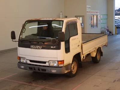 Isuzu ELF  с аукциона в Японии