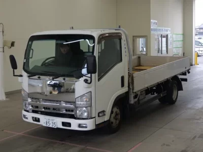 Isuzu ELF  с аукциона в Японии
