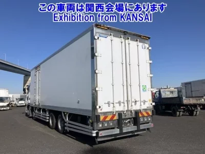 Nissan QUON  с аукциона в Японии