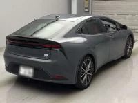 Toyota PRIUS лот № 410 оценка R  с аукциона в Японии 1