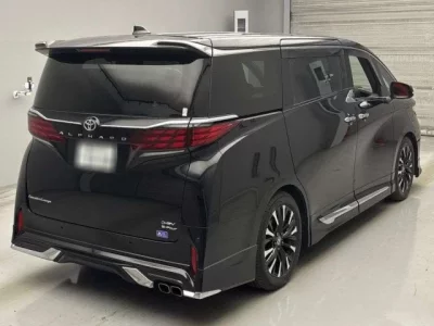 Toyota ALPHARD  с аукциона в Японии