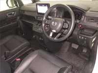 Honda STEP WAGON лот № 5503 оценка 4  с аукциона в Японии 2