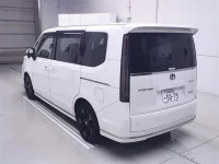 Honda STEP WAGON лот № 5503 оценка 4  с аукциона в Японии 1