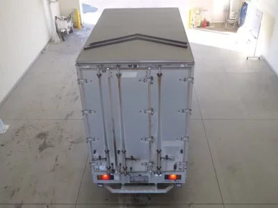 Isuzu ELF  с аукциона в Японии