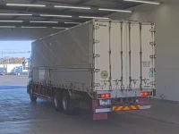 Nissan QUON лот № 4448 оценка 3  с аукциона в Японии 1