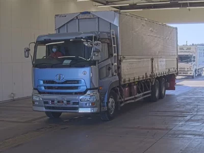 Nissan QUON  с аукциона в Японии