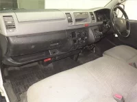 Toyota HIACE VAN лот № 2152 оценка 3.5  с аукциона в Японии 3