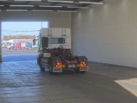 Nissan QUON лот № 12020 оценка 3.5  с аукциона в Японии 1