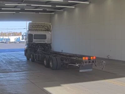 Nissan QUON  с аукциона в Японии