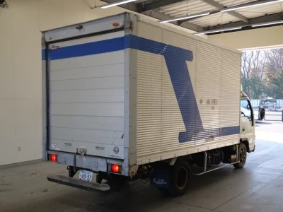 Isuzu ELF  с аукциона в Японии
