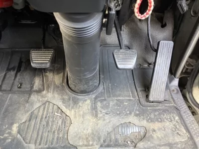 Isuzu ELF  с аукциона в Японии