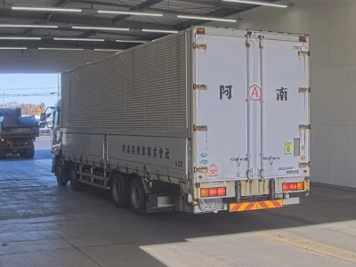 Nissan QUON  с аукциона в Японии