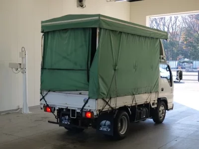 Isuzu ELF  с аукциона в Японии