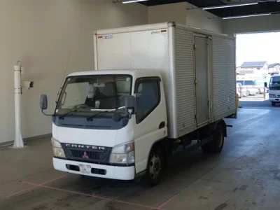 Mitsubishi CANTER  с аукциона в Японии