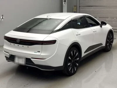 Toyota CROWN CROSSOVER  с аукциона в Японии