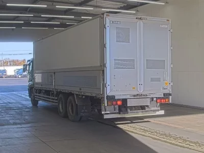 Mitsubishi SUPER GREAT  с аукциона в Японии