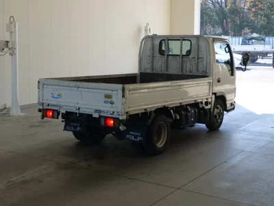 Isuzu ELF  с аукциона в Японии