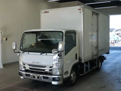Isuzu ELF  с аукциона в Японии