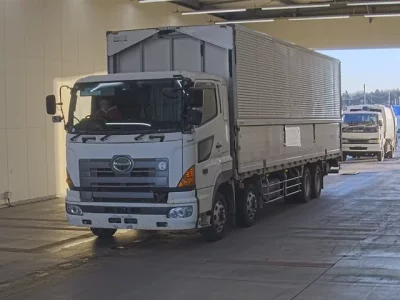 Hino PROFIA  с аукциона в Японии