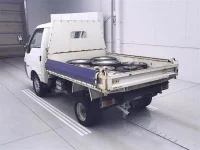 Mazda BONGO лот № 2464 оценка 3  с аукциона в Японии 1