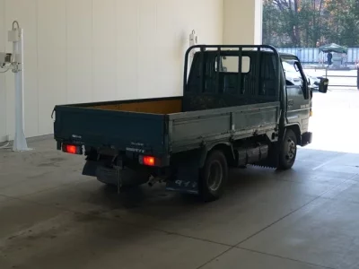 Toyota DYNA  с аукциона в Японии