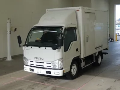 Isuzu ELF  с аукциона в Японии
