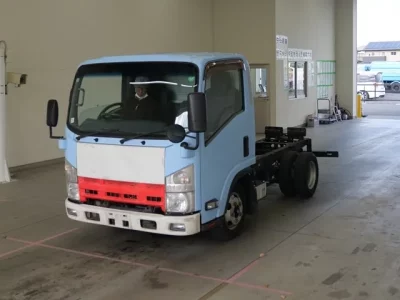 Isuzu ELF  с аукциона в Японии