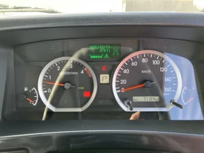 Isuzu ELF  с аукциона в Японии