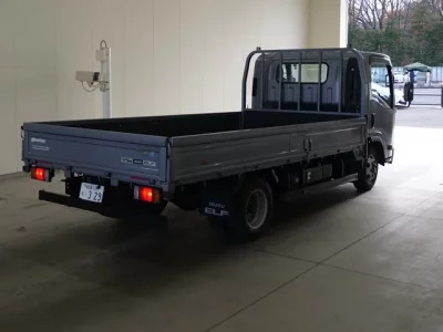 Isuzu ELF  с аукциона в Японии