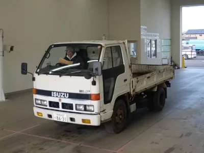 Isuzu ELF  с аукциона в Японии