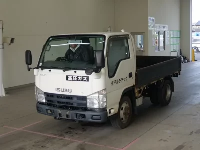 Isuzu ELF  с аукциона в Японии