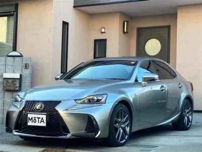 Lexus IS  с аукциона в Японии