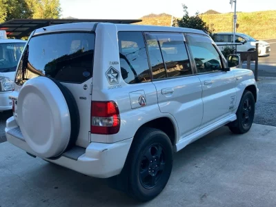 Mitsubishi PAJERO IO