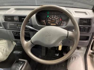 Mitsubishi MINICAB TRUCK